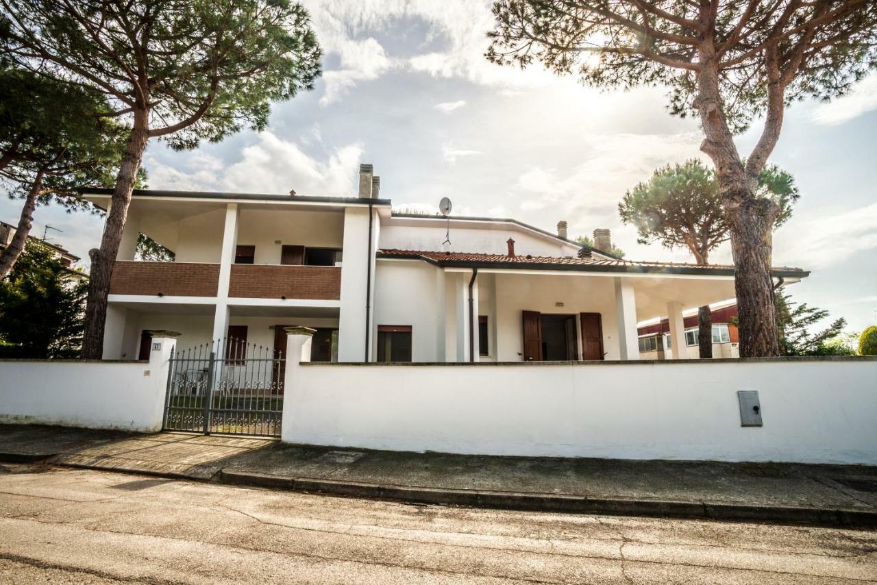 Agenzia Vear - Lido Di Volano Exteriér fotografie