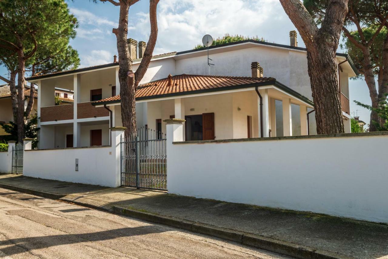 Agenzia Vear - Lido Di Volano Exteriér fotografie