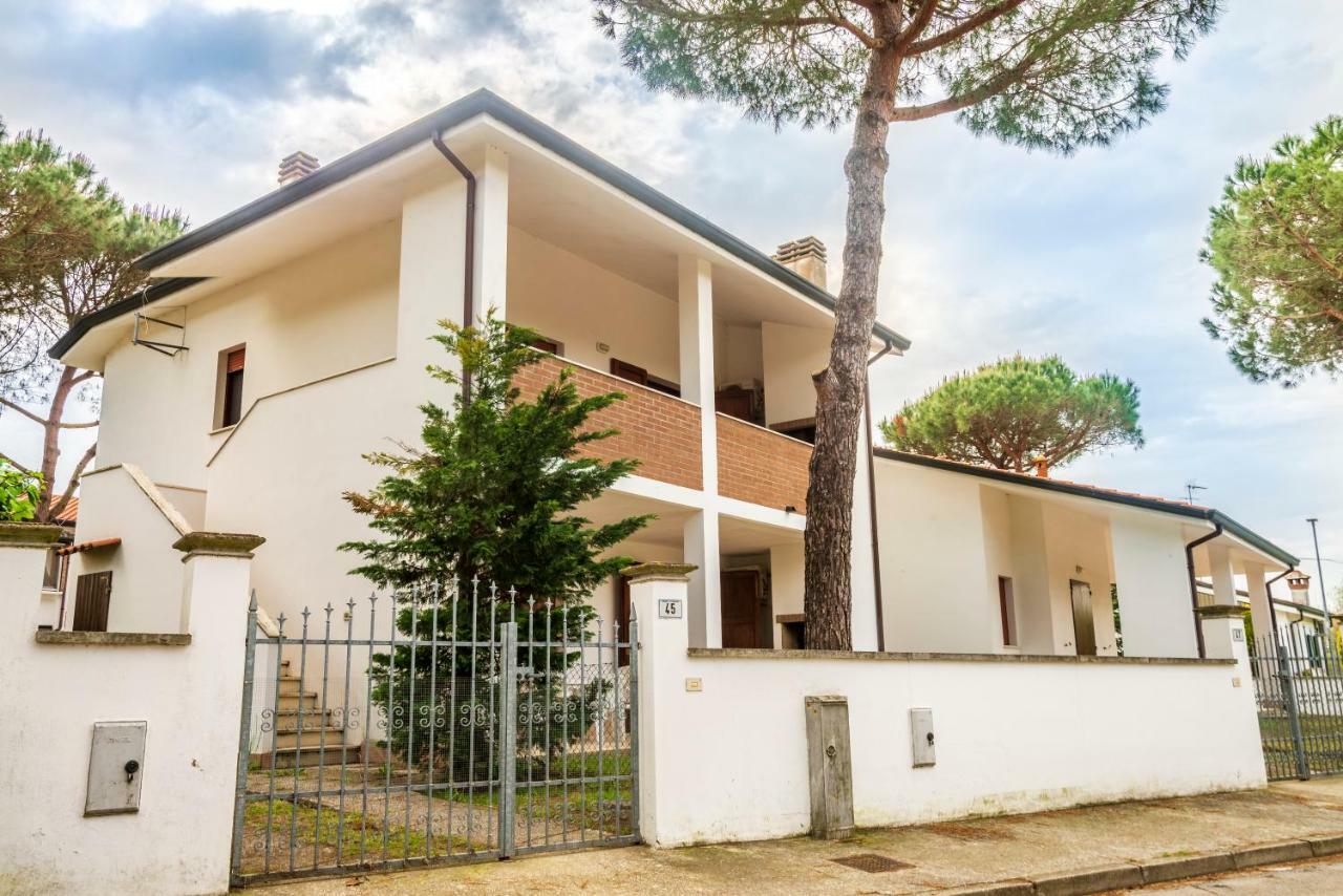Agenzia Vear - Lido Di Volano Exteriér fotografie